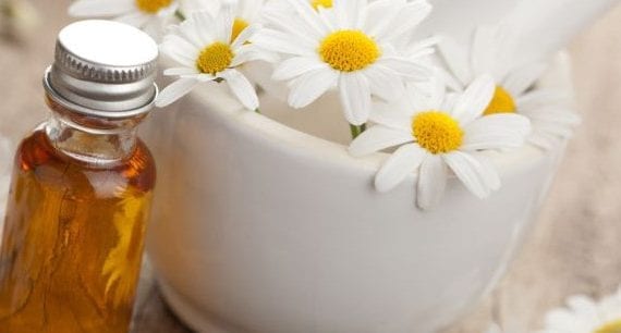 Pourquoi préférer un soin de peau naturel ? - Divinaroma